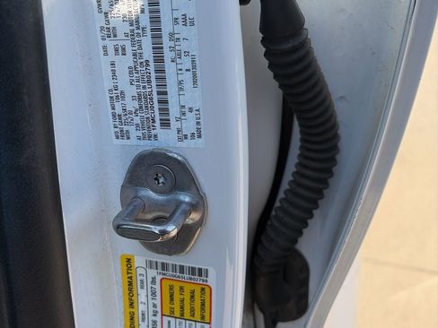 Certified 2020 Ford Escape SE image 23