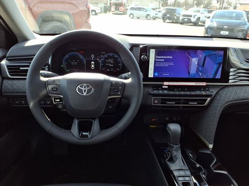 New 2026 Toyota Camry XLE image 7