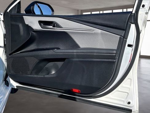 Used 2025 Toyota Camry SE w/ Convenience Package FWD image 27