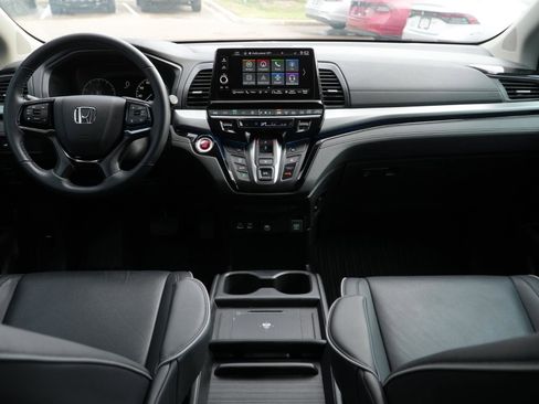 Used 2025 Honda Odyssey Touring image 21