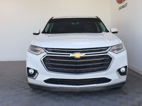 Used 2020 Chevrolet Traverse Premier image 2