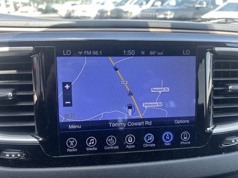 Used 2017 Chrysler Pacifica Touring-L FWD image 20