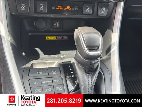 Used 2024 Toyota RAV4 XLE Premium w/ Weather Package AWD/4WD image 20