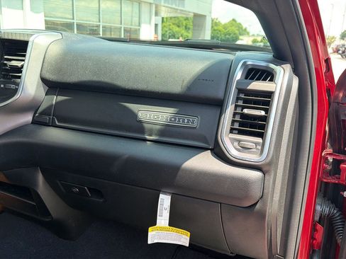 Used 2026 RAM 2500 Big Horn AWD/4WD image 7