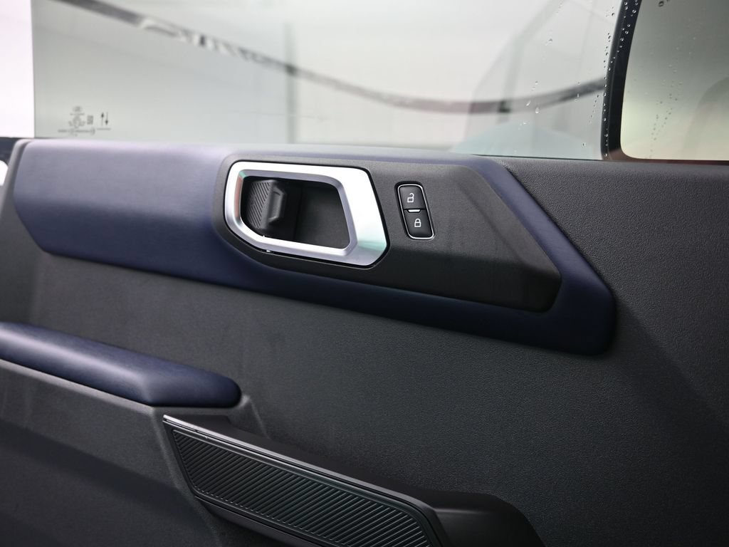 Used 2025 Ford Bronco Raptor AWD/4WD image 11