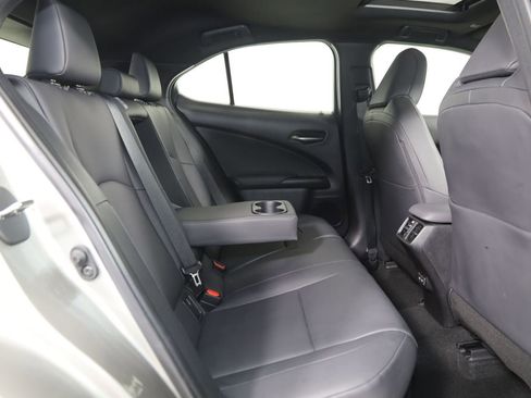 Used 2022 Lexus UX 250h w/ Premium Package AWD/4WD image 15