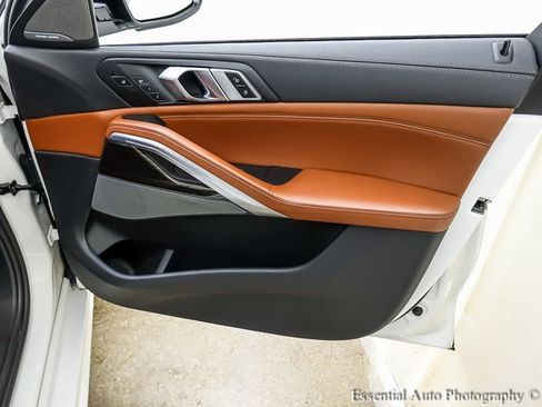 Used 2023 BMW X6 xDrive40i w/ M Sport Package image 25