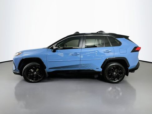 Used 2022 Toyota RAV4 XSE AWD/4WD image 4