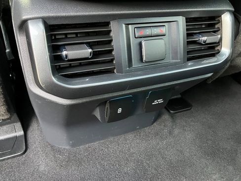 Used 2023 Ford F150 Lariat w/ Equipment Group 502A High image 27