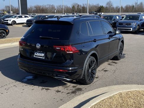 Used 2021 Volkswagen Tiguan SE image 7