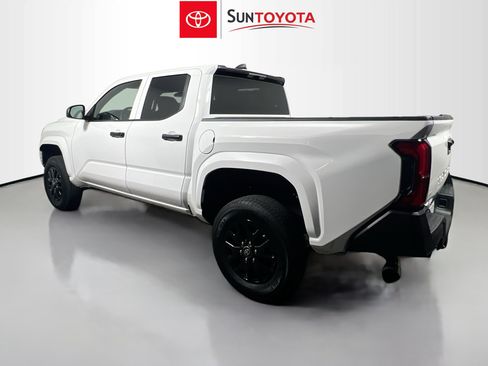 Used 2025 Toyota Tacoma SR AWD/4WD image 6