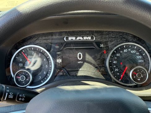 New 2026 RAM 1500 Express AWD/4WD image 17