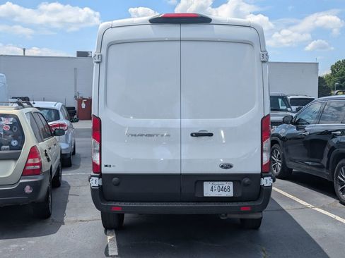 Used 2024 Ford Transit 250 148 Medium Roof RWD image 7