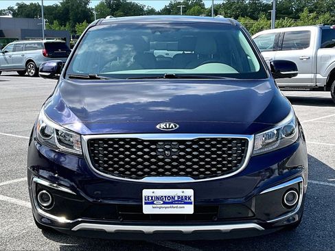 Used 2018 Kia Sedona SX Limited w/ SX Limited Prestige Package FWD image 2