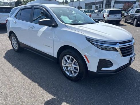 Used 2024 Chevrolet Equinox LS w/ LS Convenience Package AWD/4WD image 7