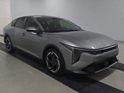 Used 2025 Kia K4 EX FWD image 1