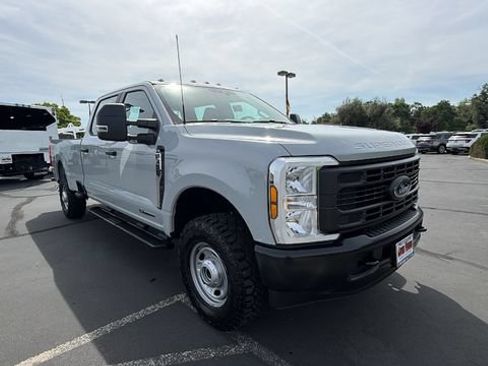 New 2026 Ford F350 XL w/ XL Off-Road Package AWD/4WD image 2