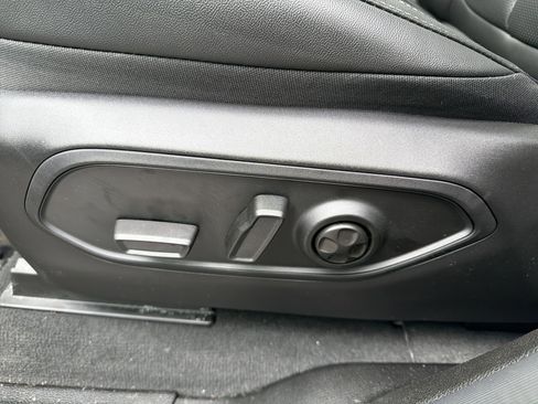 New 2026 Jeep Grand Cherokee L Limited AWD/4WD image 10