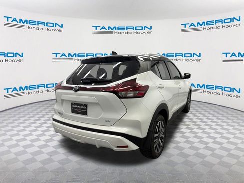 Used 2023 Nissan Kicks SV FWD image 5