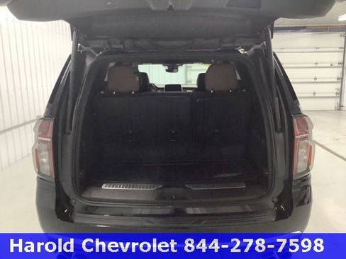 Used 2023 Chevrolet Tahoe High Country image 5