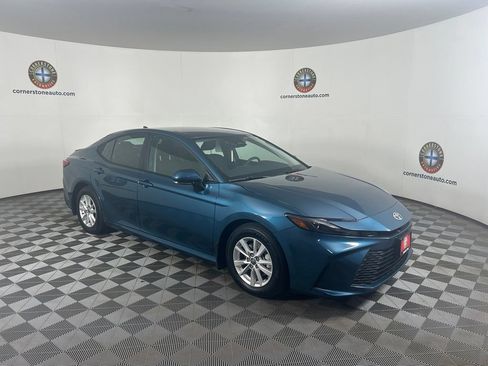 Used 2025 Toyota Camry LE FWD image 16