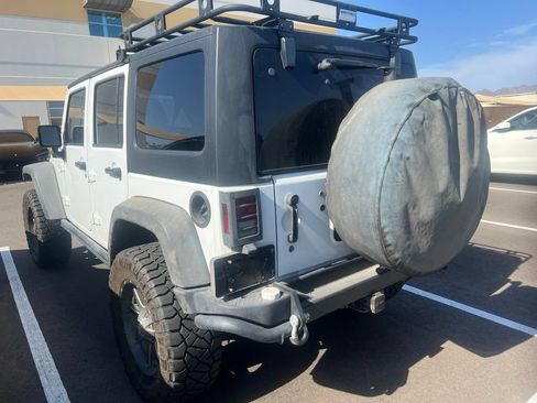Used 2015 Jeep Wrangler Unlimited Sport w/ Quick Order Package 24S AWD/4WD image 9