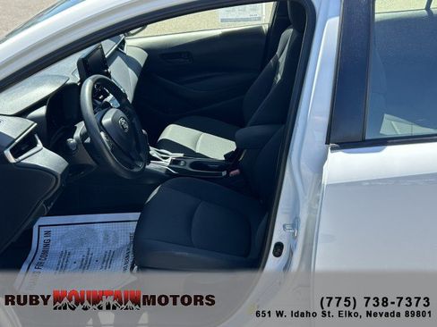 Used 2022 Toyota Corolla LE w/ Carpet Mat Package (TMS) FWD image 11