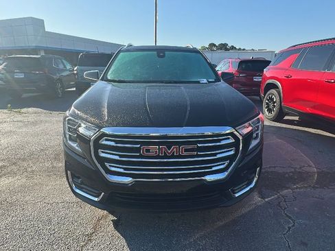 Used 2022 GMC Terrain SLT w/ Infotainment Package II FWD image 13