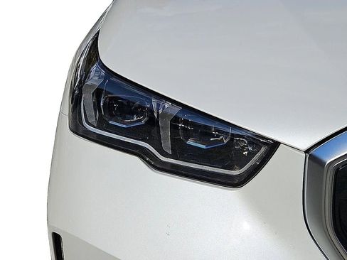 Certified 2024 BMW i5 eDrive40i w/ Premium Package image 8