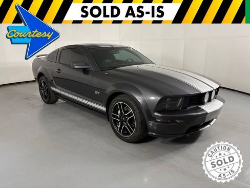 Used 2008 Ford Mustang GT Premium RWD image 1