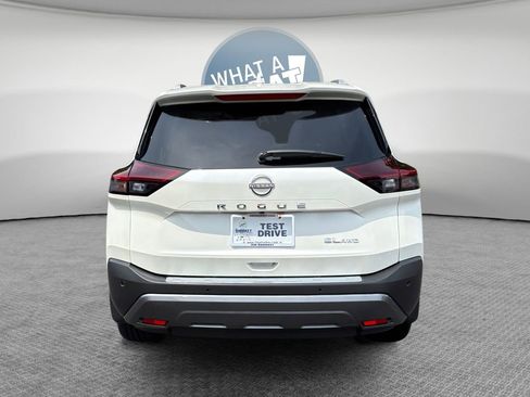 Used 2023 Nissan Rogue SL w/ SL Premium Package image 5