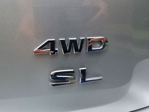 Used 2020 Nissan Pathfinder SL AWD/4WD image 16