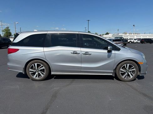 Used 2018 Honda Odyssey Elite image 8