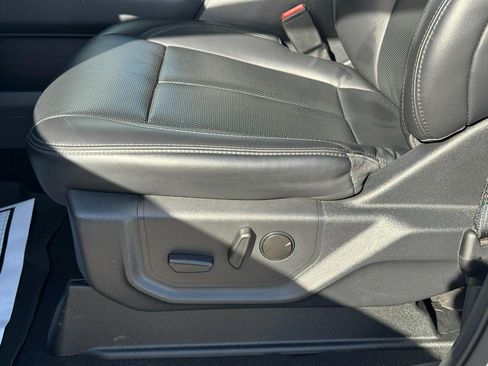 Used 2024 Ford Expedition Max XLT image 20