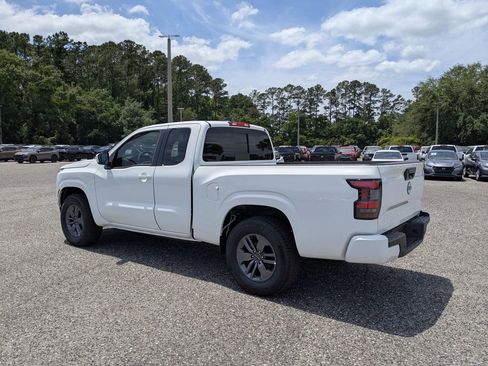New 2025 Nissan Frontier SV RWD image 6