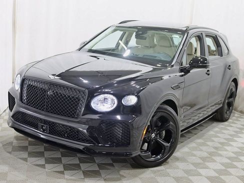 Used 2024 Bentley Bentayga Plug-In Hybrid image 6