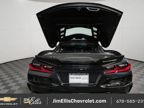 Used 2023 Chevrolet Corvette Z06 RWD image 34