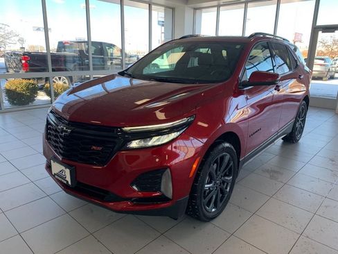 Used 2024 Chevrolet Equinox RS w/ RS Leather Package image 9