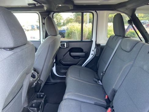 Used 2024 Jeep Wrangler Unlimited Sport AWD/4WD image 17