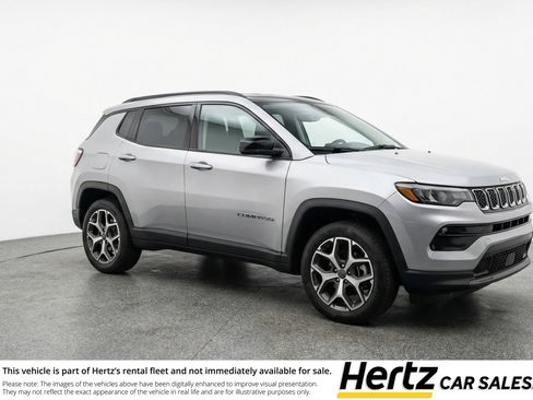 Used 2025 Jeep Compass Limited image 1