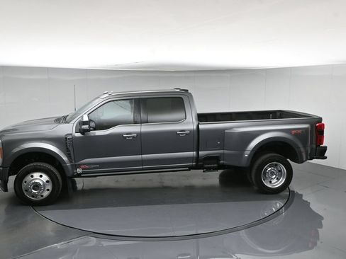 Certified 2023 Ford F450 Platinum w/ FX4 Off-Road Package AWD/4WD image 51