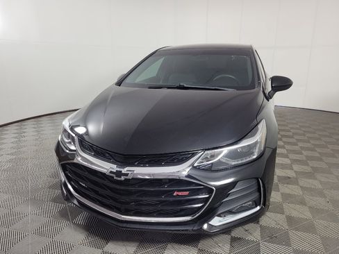 Used 2019 Chevrolet Cruze LT w/ RS Package FWD image 15