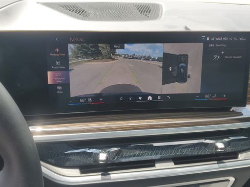 Certified 2024 BMW X7 xDrive40i w/ Premium Package AWD/4WD image 15