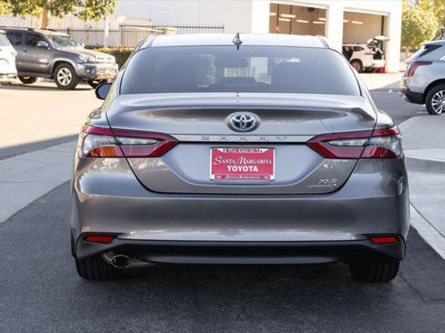 Certified 2022 Toyota Camry XLE image 6