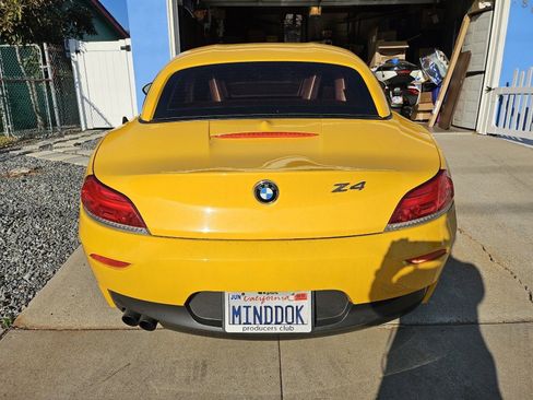 Used 2012 BMW Z4 sDrive28i image 4