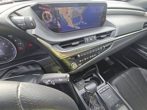 Used 2021 Lexus ES 350 F Sport w/ Accessory Package 2 FWD image 9