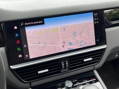 Certified 2023 Porsche Cayenne AWD/4WD image 32