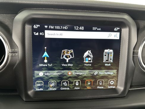 Used 2022 Jeep Wrangler Unlimited Sahara w/ Cold Weather Group image 22