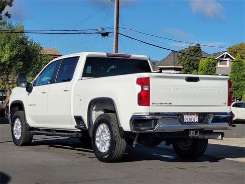 Used 2020 Chevrolet Silverado 2500 LT w/ Z71 Off-Road Package image 8