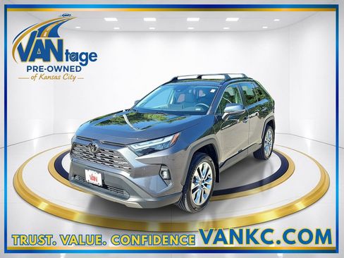 Used 2022 Toyota RAV4 Limited AWD/4WD image 1
